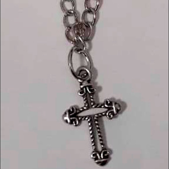 Cross Chain - Picture 1 of 2